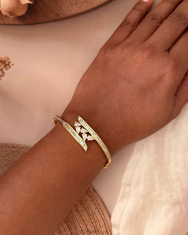 Ona_Gold_Plated_Marquise_&_Baguette_Premium_CZ_Openable_Kada_Bracelet