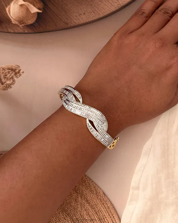 Reet_CZ_Gold-Silver_Dual_Tone_Baguette_Premium_Openable_Bracelet