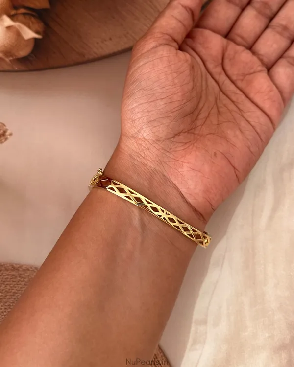 Reet_CZ_Gold-Silver_Dual_Tone_Baguette_Premium_Openable_Bracelet