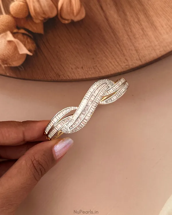 Reet_CZ_Gold-Silver_Dual_Tone_Baguette_Premium_Openable_Bracelet