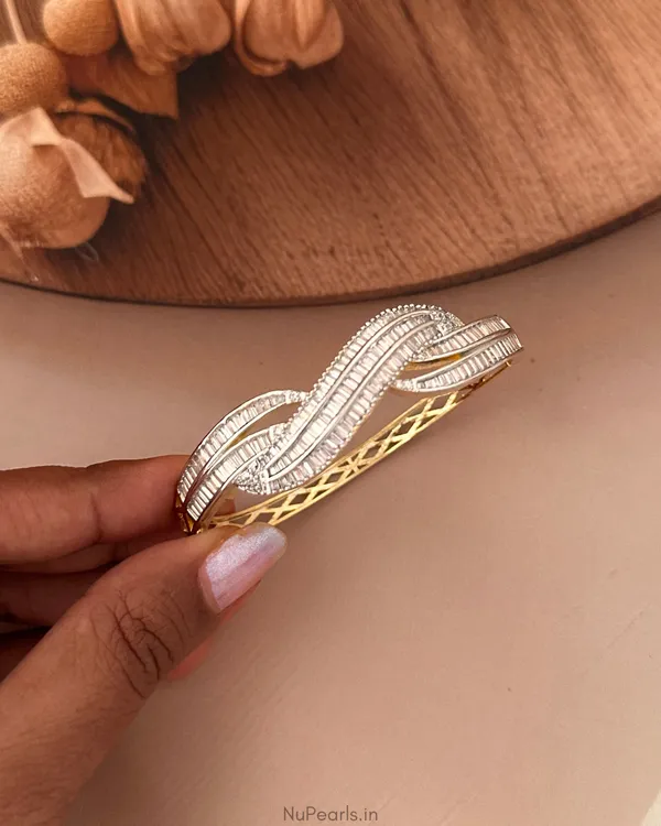 Reet_CZ_Gold-Silver_Dual_Tone_Baguette_Premium_Openable_Bracelet