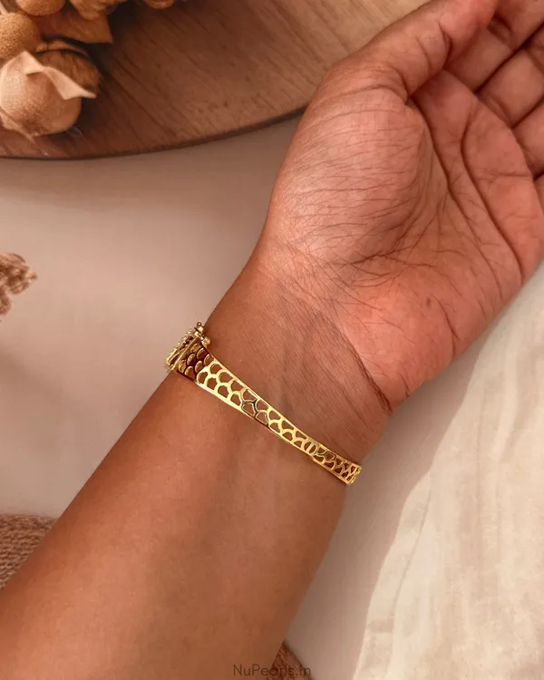 Zia_Gold-Silver_Dual_Tone_Baguette_Premium_CZ_Openable_Bracelet