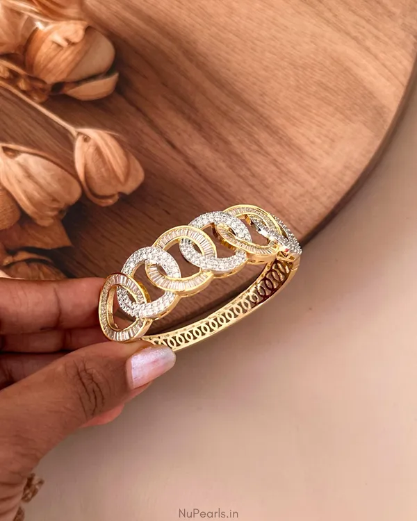 Zoha_CZ_Gold-Silver_Dual_Tone_Statement_Premium_Openable_Kada_Bracelet