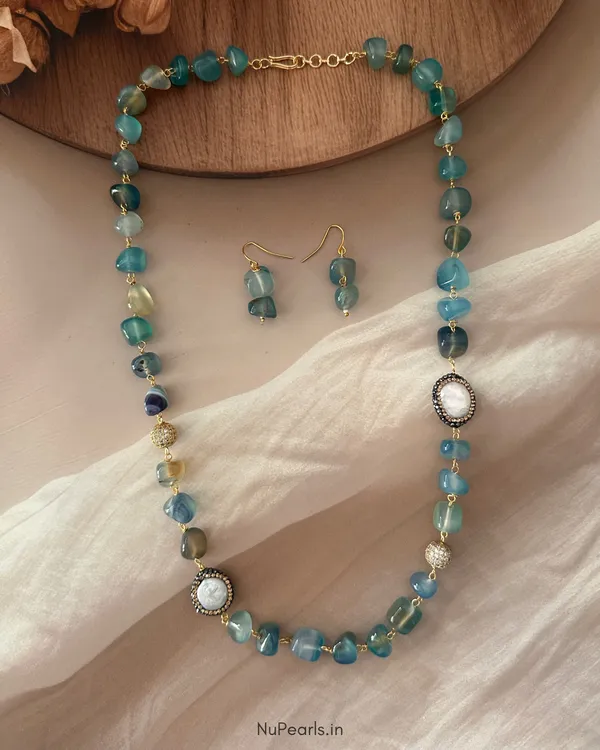 Blue_Green_Petra_Unshaped_Stone_Mala_Handmade_With_Pearls_And_Pair_Of_Earrings