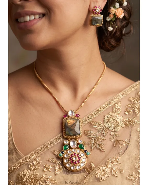 Tiger_Stone_&_Multi_Pota_Rangaat_Kundan_Pendant_Set_With_Chain_|_Premium_Quality