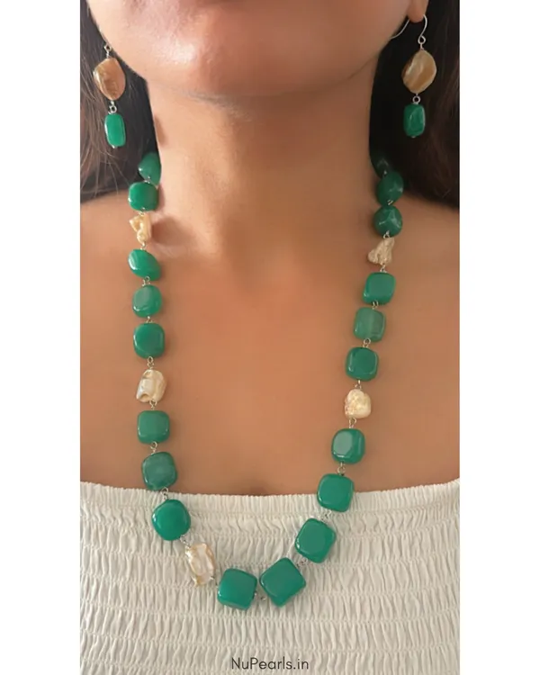 Green_Selene_Stone_&_Mother_Of_Pearl_Mala_For_Women