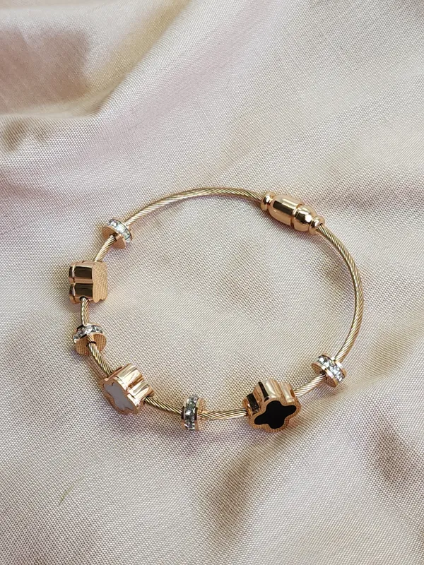 Rose_Gold_Magnetic_Clover_Cuff_Stainless_Steel_Waterproof__Bracelet