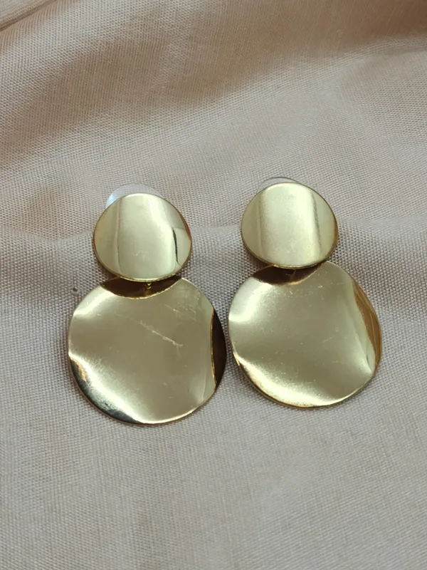 Plain_Shiny_Drops_For_Women_|_Premium_Lightweight_Jewellery_For_All_Occasion