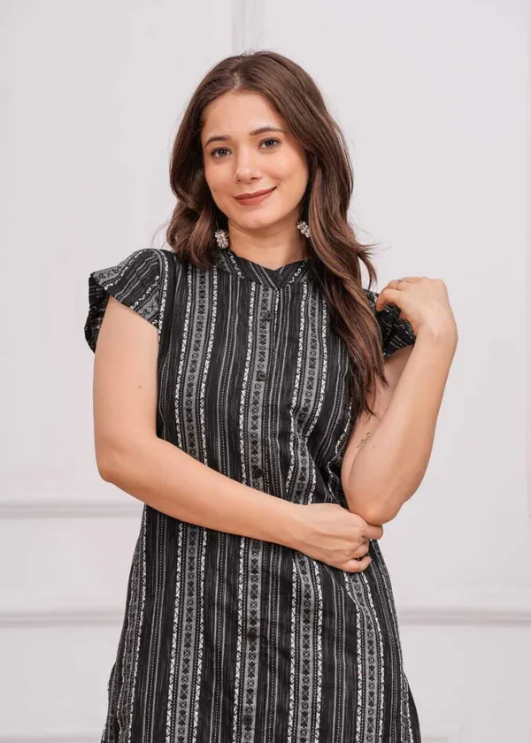 Black_Regular_Cotton_Blend_Printed_Knee_Length_Kurta_For_Women