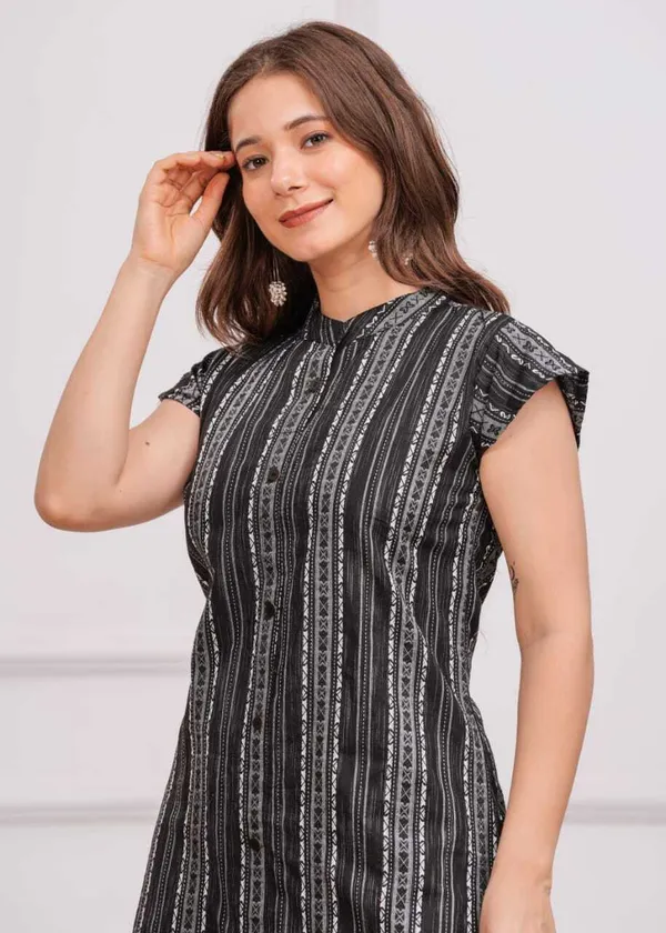 Black_Regular_Cotton_Blend_Printed_Knee_Length_Kurta_For_Women