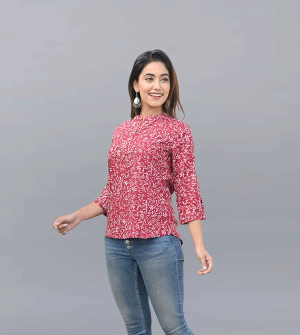 Red_Viscose_Rayon_Casual_Printed_Top_For_Women