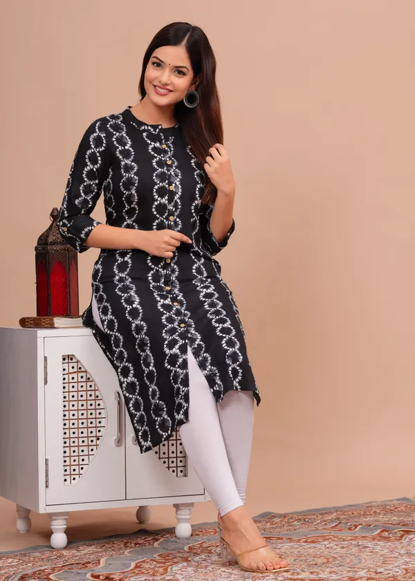 Black_Regular_Viscose_Rayon_Floral_Print_Calf_Length_Kurta_For_Women