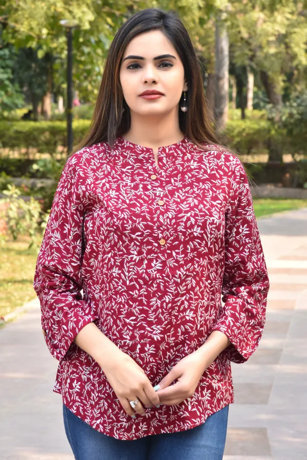 Red_Viscose_Rayon_Casual_Floral_Print_Top_For_Women
