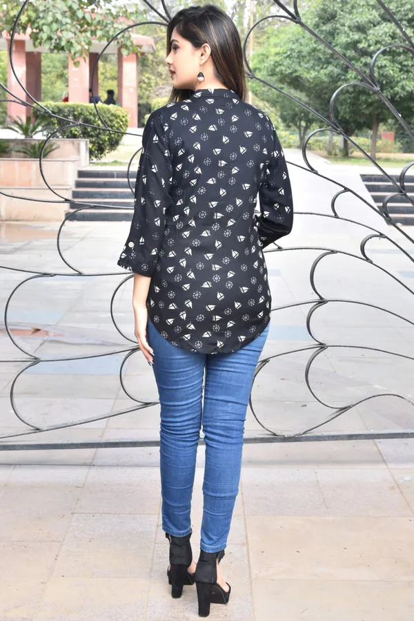 Black_Viscose_Rayon_Casual_Floral_Print_Top_For_Women