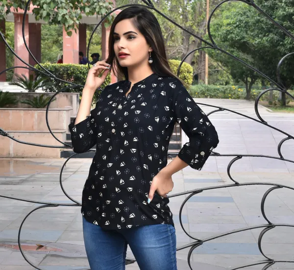 Black_Viscose_Rayon_Casual_Floral_Print_Top_For_Women