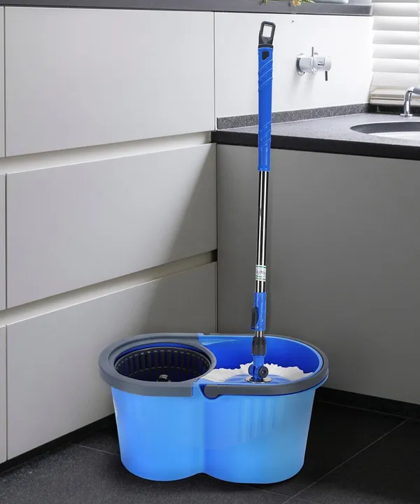 Multicolor_Plastic_360_Degree_Bendable_Handle_Spin_Bucket_With_2_Super_Absorbent_Refills