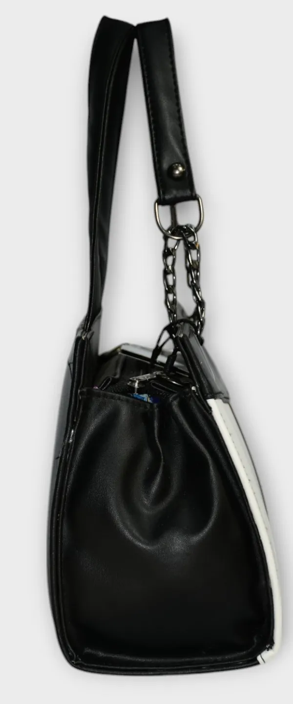 Black_Cross_Body_Sling_Bag_For_Woman