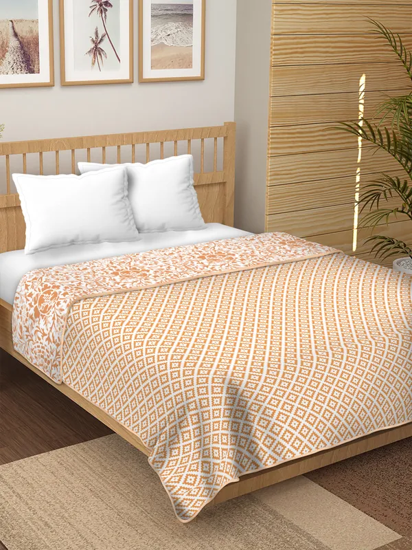 Double_Bed_Orange_&_White_Cotton_Reversible_Dohar_Printed_Blanket_Soft_&_Lightweight_AC_Comforter_Perfect_Festive_Gift_Blankets