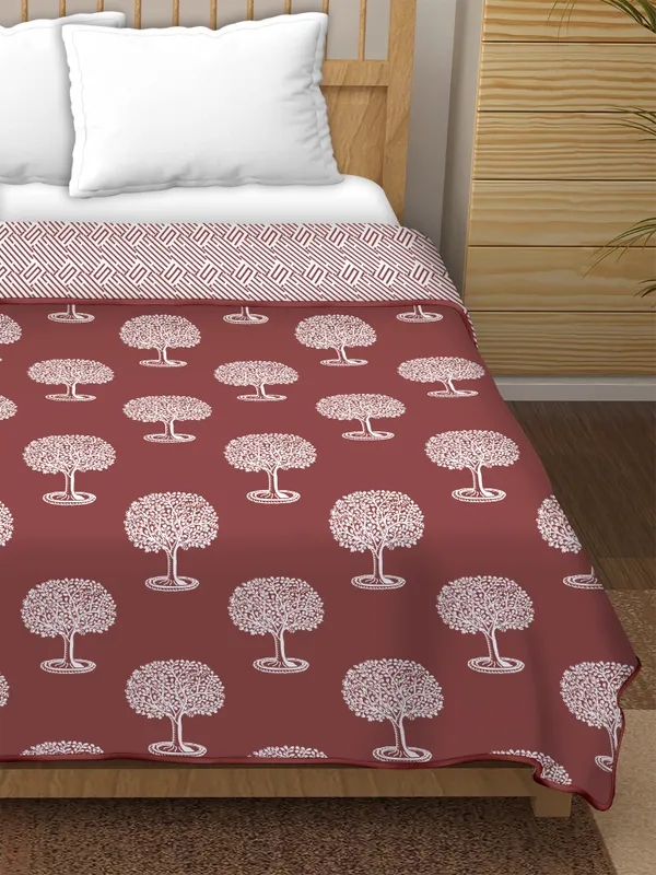 Double_Bed_Brown_&_White_Cotton_Reversible_Dohar_Printed_Blanket_Soft_&_Lightweight_AC_Comforter_Perfect_Festive_Gift_Blankets