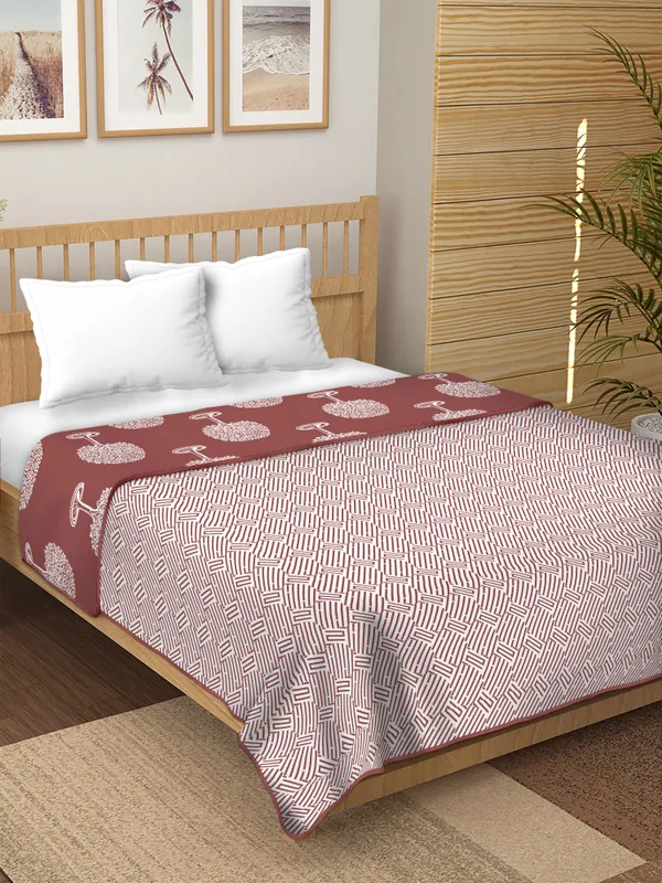 Double_Bed_Brown_&_White_Cotton_Reversible_Dohar_Printed_Blanket_Soft_&_Lightweight_AC_Comforter_Perfect_Festive_Gift_Blankets