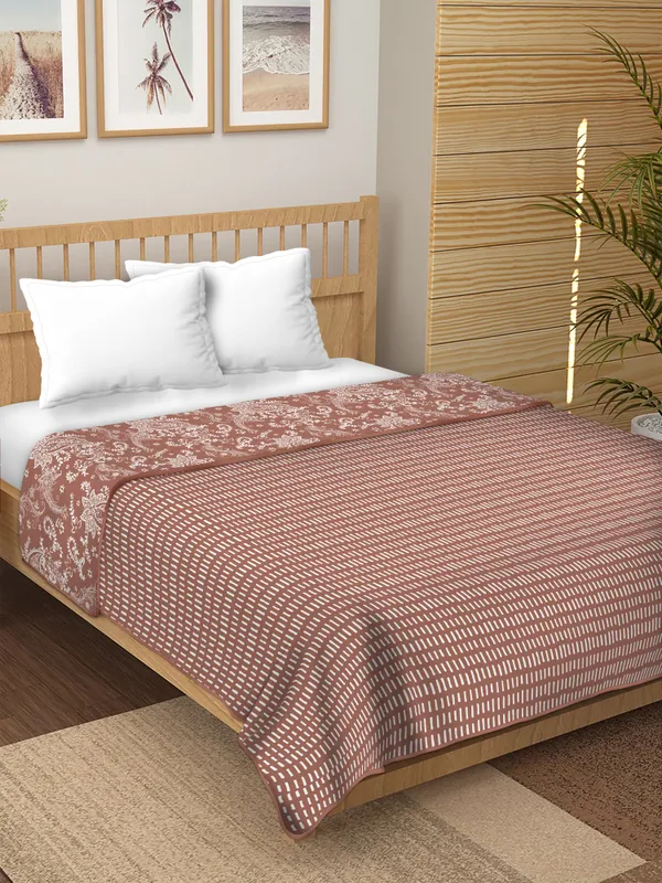 Double_Bed_Brown_&_white_Cotton_Reversible_Dohar_Printed_Blanket_Soft_&_Lightweight_AC_Comforter_Perfect_Festive_Gift_Blankets