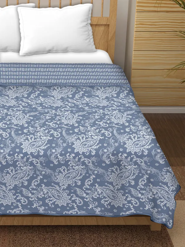 Double_Bed_Blue_&_white_Cotton_Reversible_Dohar_Printed_Blanket_Soft_&_Lightweight_AC_Comforter_Perfect_Festive_Gift_Blankets