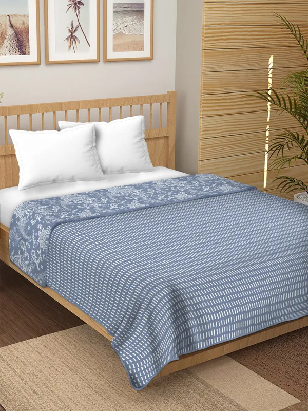 Double_Bed_Blue_&_white_Cotton_Reversible_Dohar_Printed_Blanket_Soft_&_Lightweight_AC_Comforter_Perfect_Festive_Gift_Blankets