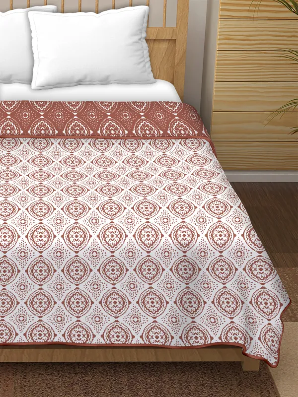 SingleBed_Brown_&_white_Cotton_Reversible_Dohar_Printed_Blanket_Soft_&_Lightweight_AC_Comforter_Perfect_Festive_Gift_Blankets