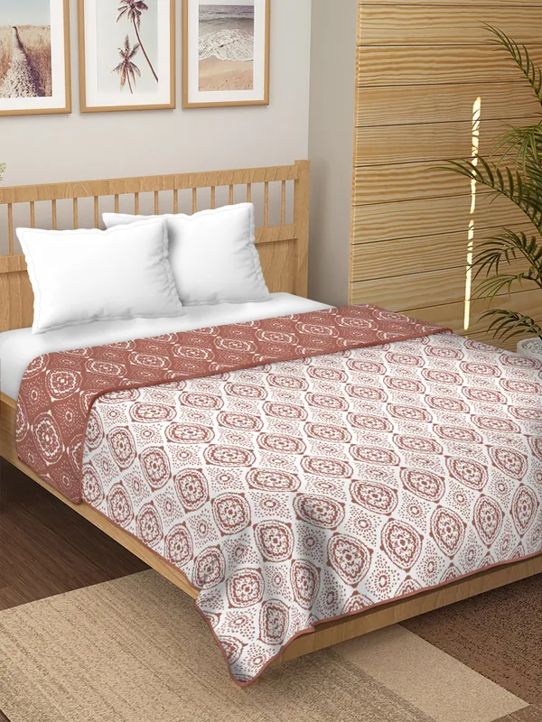 SingleBed_Brown_&_white_Cotton_Reversible_Dohar_Printed_Blanket_Soft_&_Lightweight_AC_Comforter_Perfect_Festive_Gift_Blankets
