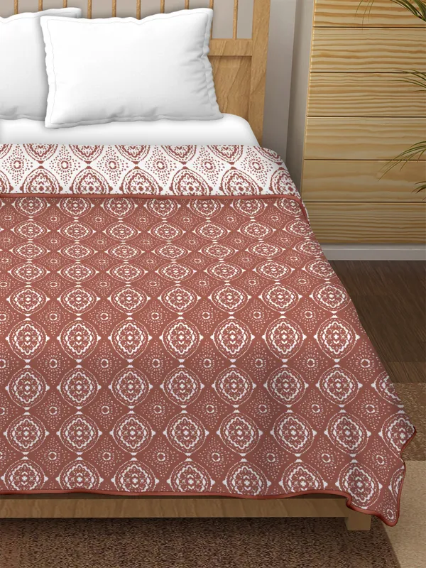 SingleBed_Brown_&_white_Cotton_Reversible_Dohar_Printed_Blanket_Soft_&_Lightweight_AC_Comforter_Perfect_Festive_Gift_Blankets