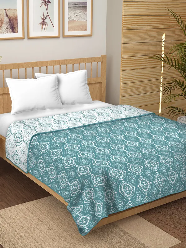 Double_Bed_Teal_&_white_Cotton_Reversible_Dohar_Printed_Blanket_Soft_&_Lightweight_AC_Comforter_Perfect_Festive_Gift_Blankets