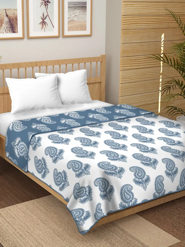 SingleBed_Blue_&_white_Cotton_Reversible_Dohar_Printed_Blanket_Soft_&_Lightweight_AC_Comforter_Perfect_Festive_Gift_Blankets