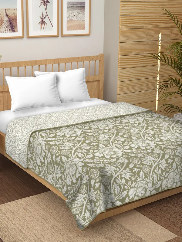 Double_Bed_Green_&_White_Cotton_Reversible_Dohar_Printed_Blanket_Soft_&_Lightweight_AC_Comforter_Perfect_Festive_Gift_Blankets