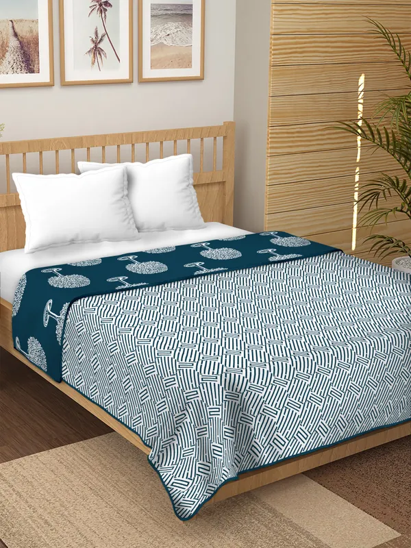 Single_Bed_Navy_Blue_&_white_Cotton_Reversible_Dohar_Printed_Blanket_Soft_&_Lightweight_AC_Comforter_Perfect_Festive_Gift_Blankets