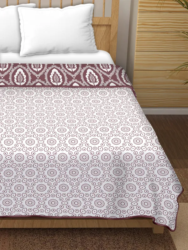 SingleBed_Brown_&_white_Cotton_Reversible_Dohar_Printed_Blanket_Soft_&_Lightweight_AC_Comforter_Perfect_Festive_Gift_Blankets