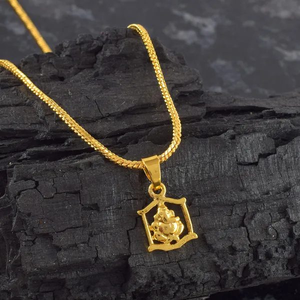 Ganpati_Bappa_Gold_Plated_Brass_Chain_With_Pendant_|_For_Men_and_Women