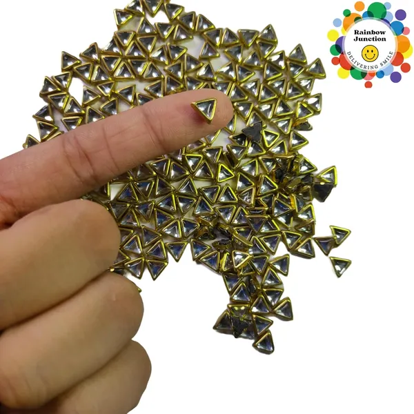 Silver_Flat_Back_Pastable_Kundan_Stone_Beads_(500_Pieces)_(7_X_7_X_7_Mm)