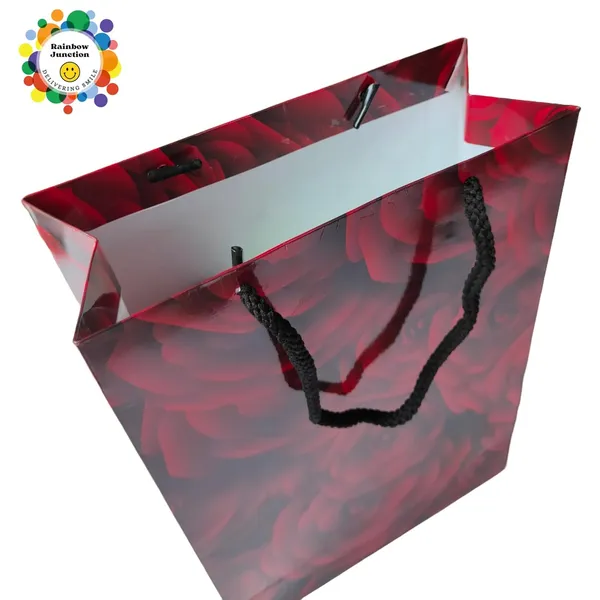 Red_Rose_Theme_Paper_Gift_Bags_With_Handle