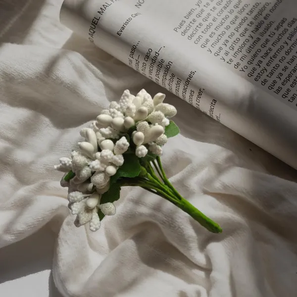 White_Artificial_Pollen_Flower_For_Diy_Craft_|_Jewellery_Making_|_Hair_Accessories_|_Home_Decoration