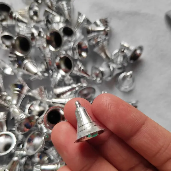 Silver_Plastic_Bell_For_Christmas_Tree_Decoration_Or_Other_Craft_Work_(Pack_Of_50)_(1.8_X_1.5_Cm)