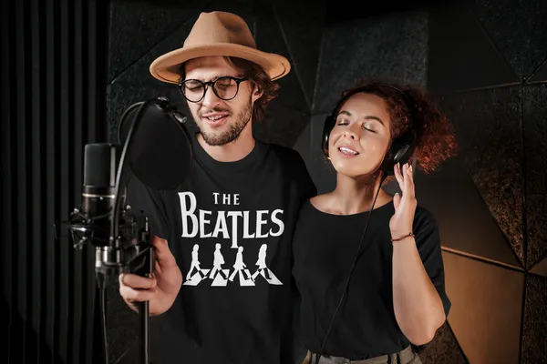 Black_Cotton_Oversized_Drop_Shoulder_Unisex_T-shirt_With_240_GSM_(Beatles)