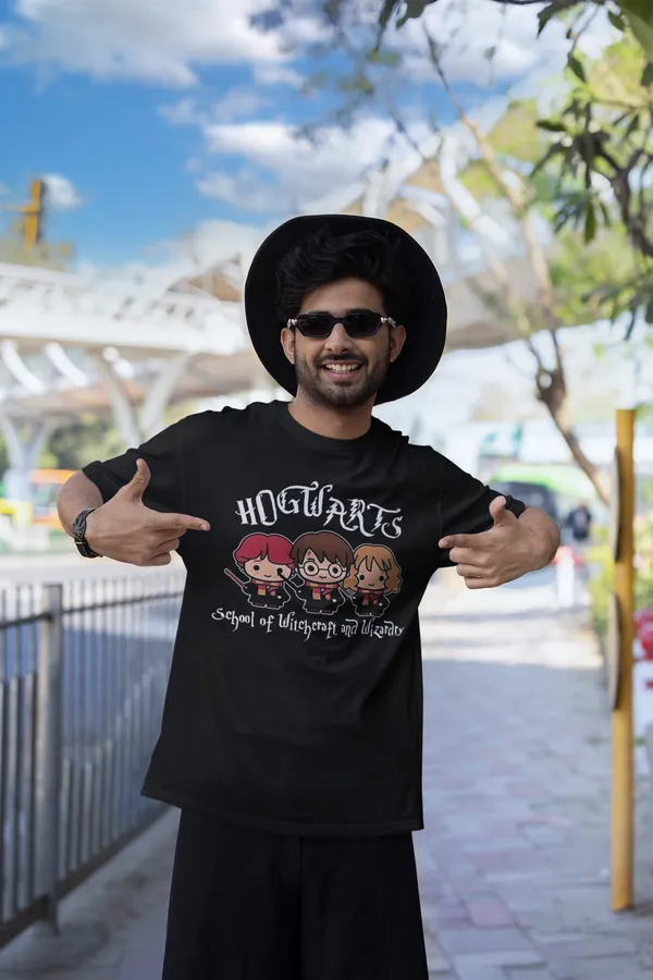 Black_Pure_Cotton_Oversized_Drop_Shoulder_Unisex_T-shirt_With_240_GSM_(Harry_Potter_Hogwarts)