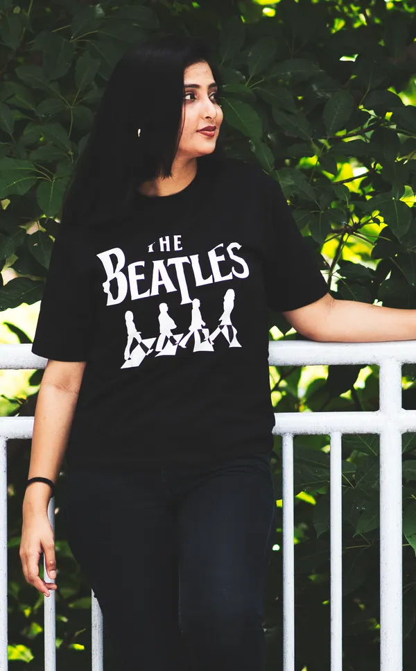 Black_Cotton_Oversized_Drop_Shoulder_Unisex_T-shirt_With_240_GSM_(Beatles)