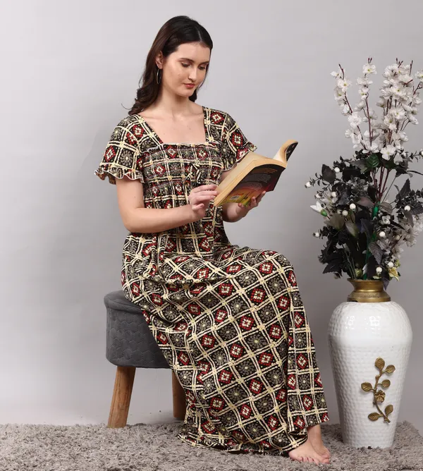 Black_Rangoli__Sarina_Smoky_Print_Nighty_For_Women