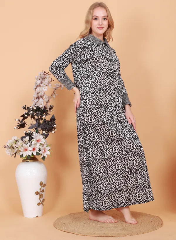 Black_&_White_Velvet_Printed_Nighty_For_Women