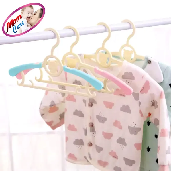 Multicolor_Plastic_Clothes_Hanger_Extendable_Anti_Slip_With_Hooks_For_Babies_Kids_Wardrobe_Pack_Of_6