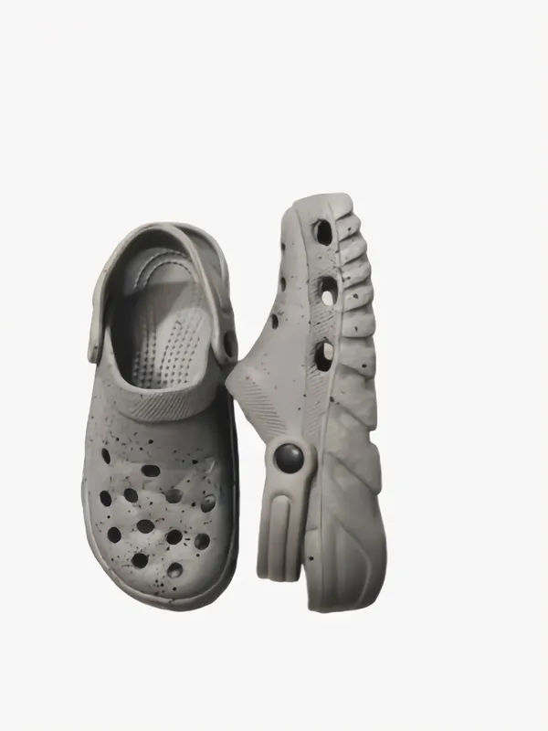 Grey_Anti-Skid_Clogs_For_Men