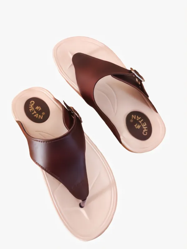 Maroon_Stylish_And_Comfortable_Slippers_For_Women