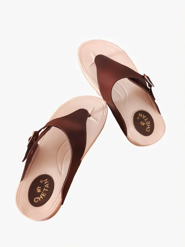 Maroon_Stylish_And_Comfortable_Slippers_For_Women