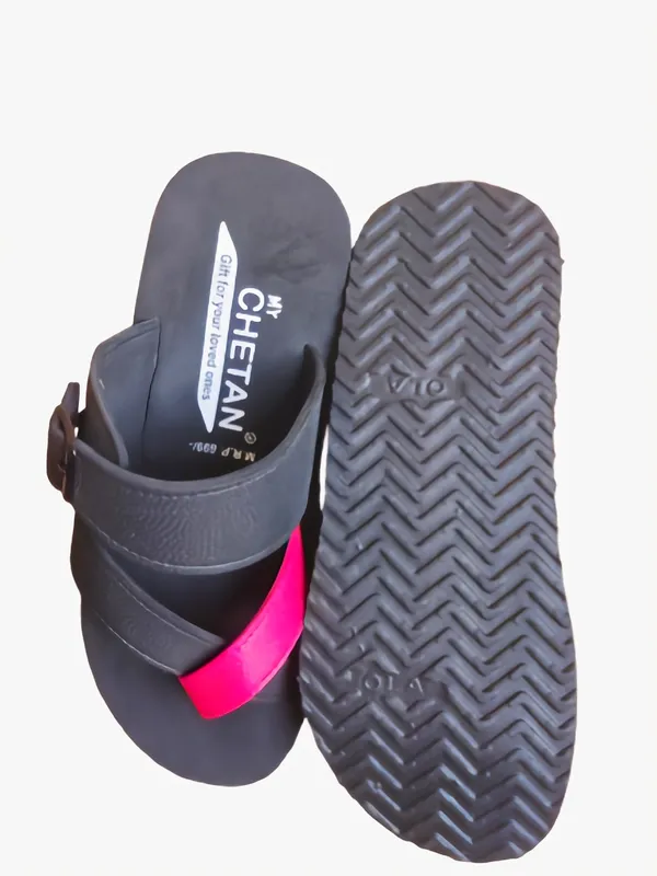 Red_&_Black_Stylish_Premium_Slippers_For_Men